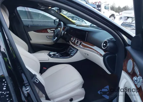 2018 Mercedes-Benz E 300 4Matic from USA, damaged, VIN WDDZF4KB2JA370704